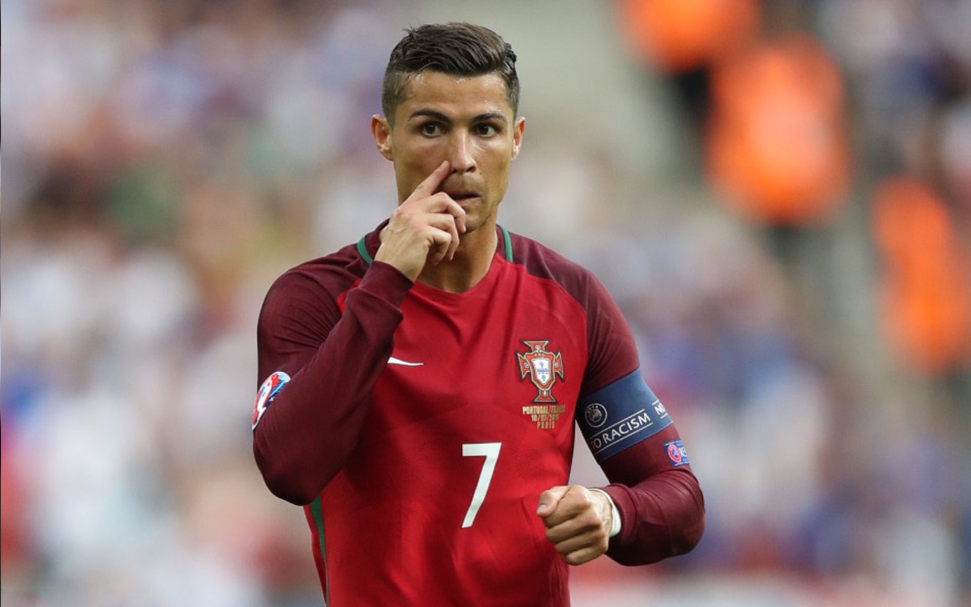 绿茵场外的藏獒，当张继科的精神照亮英格兰与葡萄牙的鏖战